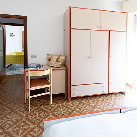 Residence Rainbow ベラーリア・イジェア・マリーナ 部屋 写真